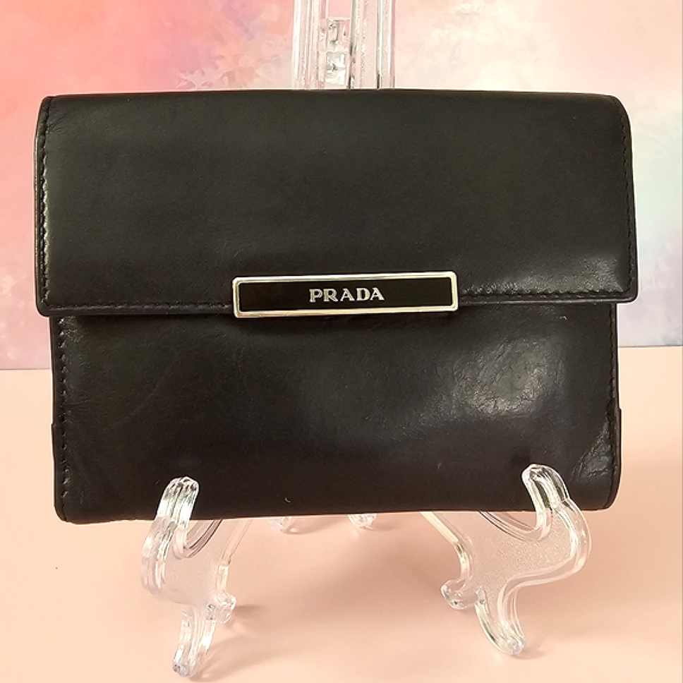 Prada Logo Plate Butter Soft Leather Bi-Fold Vintage Black Wallet